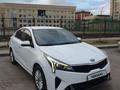 Kia Rio 2021 года за 8 600 000 тг. в Астана