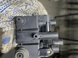 Блок клапанов пневмоподвески Range Rover L405 за 10 000 тг. в Алматы – фото 3