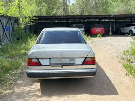 Mercedes-Benz E 230 1992 года за 1 500 000 тг. в Караганда – фото 5
