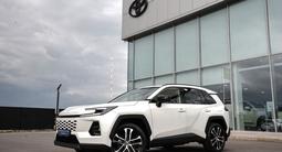 Toyota RAV4 Luxe+ HEV 2026 года за 28 990 000 тг. в Шымкент