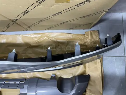 Накладка на крышку багажника Lexus LX600 NEW ORIGINAL за 750 000 тг. в Алматы – фото 20