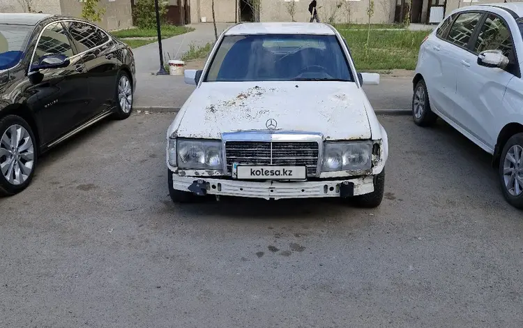 Mercedes-Benz E 200 1991 года за 500 000 тг. в Астана