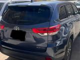 Toyota Highlander 2018 годаүшін13 500 000 тг. в Актау – фото 2