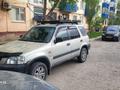 Honda CR-V 1997 года за 2 600 000 тг. в Атырау – фото 2