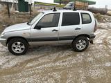 Chevrolet Niva 2007 годаfor1 850 000 тг. в Актобе – фото 5