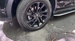 Land Rover Discovery Sport 2017 года за 13 600 000 тг. в Алматы – фото 2