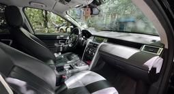 Land Rover Discovery Sport 2017 года за 13 600 000 тг. в Алматы – фото 4