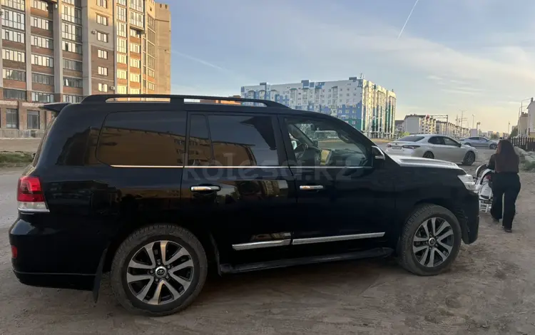 Toyota Land Cruiser 2016 года за 28 500 000 тг. в Актобе