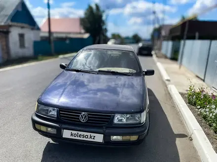 Volkswagen Passat 1994 года за 1 400 000 тг. в Аксай – фото 4