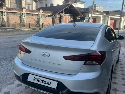 Hyundai Elantra 2019 года за 7 250 000 тг. в Шымкент – фото 7