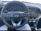 Hyundai Elantra 2019 годаүшін6 600 000 тг. в Алматы – фото 4