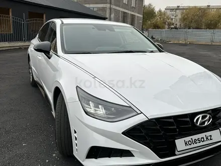 Hyundai Sonata 2022 года за 12 098 132 тг. в Талдыкорган – фото 2