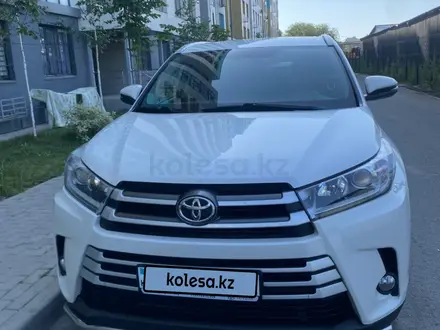 Toyota Highlander 2017 года за 19 500 000 тг. в Алматы