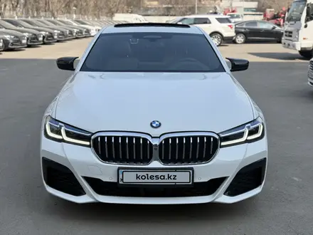 BMW 540 2021 года за 26 500 000 тг. в Алматы – фото 10