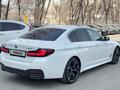 BMW 540 2021 года за 26 500 000 тг. в Алматы – фото 14
