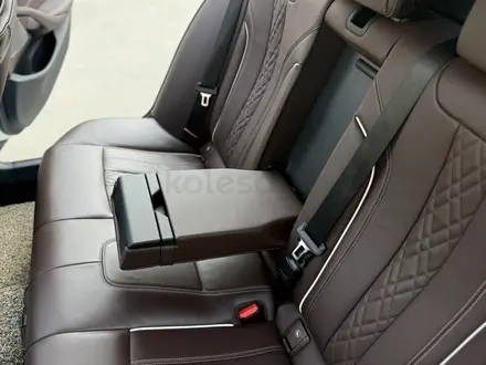 BMW 540 2021 года за 26 500 000 тг. в Алматы – фото 25