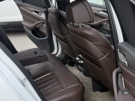 BMW 540 2021 года за 26 500 000 тг. в Алматы – фото 33