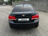 Chevrolet Cruze 2010 года за 3 300 000 тг. в Алматы – фото 3