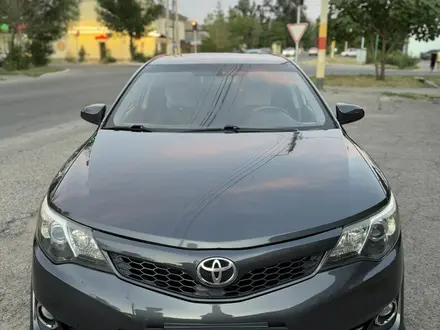 Toyota Camry 2012 года за 9 300 000 тг. в Тараз – фото 2