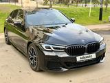 BMW 530 2021 года за 26 000 000 тг. в Астана – фото 2