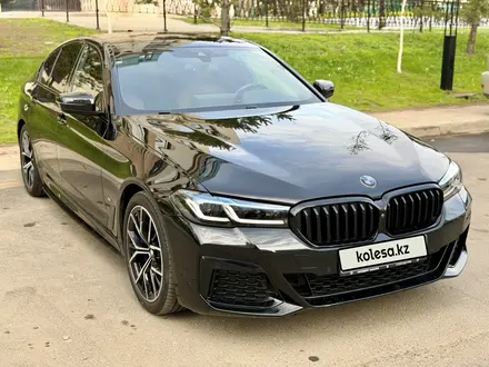 BMW 530 2021 года за 26 000 000 тг. в Астана – фото 2
