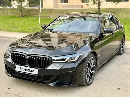BMW 530 2021 года за 26 000 000 тг. в Астана