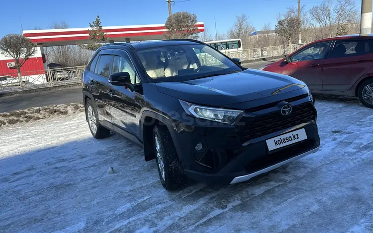 Toyota RAV4 2021 годаүшін18 000 000 тг. в Уральск