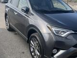 Toyota RAV4 2018 годаүшін8 300 000 тг. в Актау – фото 3