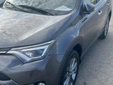 Toyota RAV4 2018 годаүшін8 300 000 тг. в Актау