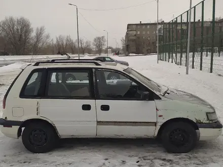 Mitsubishi Space Runner 1993 года за 650 000 тг. в Караганда – фото 3