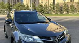 Toyota RAV4 2015 года за 11 500 000 тг. в Астана – фото 2