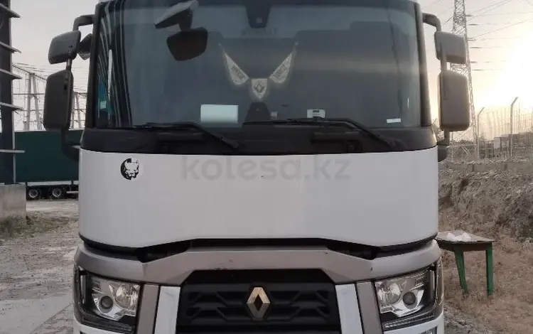 Renault  T-Series 2017 года за 27 000 000 тг. в Алматы