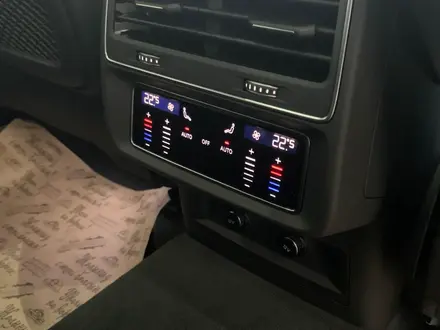 Audi Q7 2023 года за 51 000 000 тг. в Костанай – фото 28