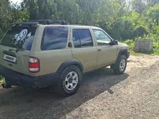 Nissan Pathfinder, 1999
