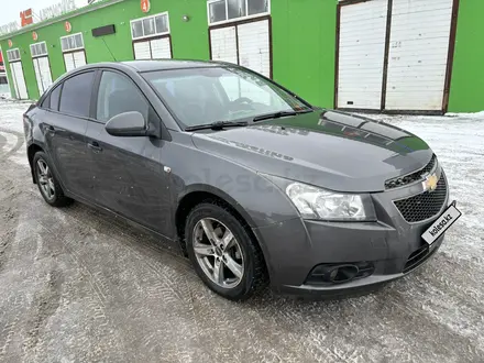 Chevrolet Cruze 2010 года за 3 200 000 тг. в Актобе – фото 4