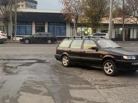 Volkswagen Passat 1995 годаүшін2 300 000 тг. в Шымкент