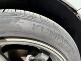Шины с дисками компл.R18. Диск кованный корея. Шины Kumho за 110 000 тг. в Алматы