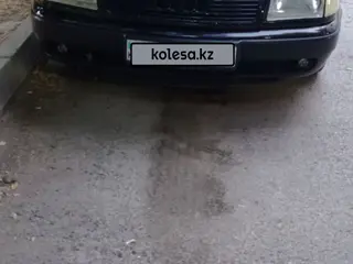 Audi 100