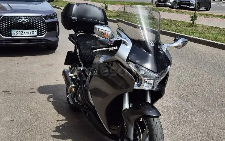 Honda  VFR 1200 2014 года за 5 500 000 тг. в Астана