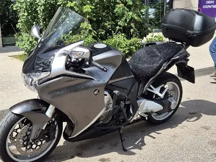 Honda  VFR 1200 2014 года за 5 500 000 тг. в Астана – фото 8