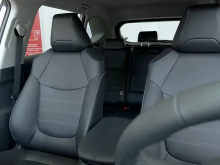 Toyota RAV4 Luxe+ 2025 года за 25 990 000 тг. в Караганда – фото 16