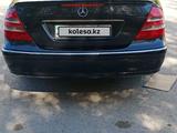 Mercedes-Benz E 200 2004 годаүшін4 000 000 тг. в Атырау – фото 2