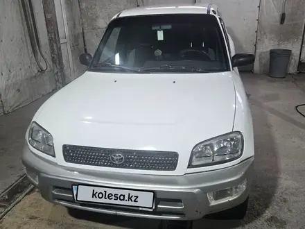 Toyota RAV4 1996 года за 3 500 000 тг. в Астана – фото 2