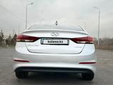 Hyundai Elantra 2016 годаfor7 200 000 тг. в Шымкент – фото 4