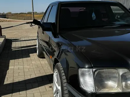 Mercedes-Benz E 200 1994 года за 2 500 000 тг. в Затобольск – фото 9