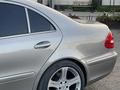 Mercedes-Benz E 320 2003 годаүшін6 200 000 тг. в Караганда – фото 12