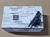 Клапан вакуумной системы Mercedes-BENZ A0005003201 за 36 373 тг. в Алматы