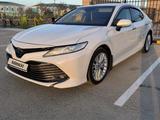 Toyota Camry 2021 года за 15 600 000 тг. в Кызылорда – фото 2