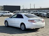 Toyota Camry 2010 года за 6 500 000 тг. в Атырау – фото 4
