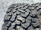 BFGoodrich LT265/65 R17 120/117S ALL-Terrain KO2 за 400 000 тг. в Астана – фото 2